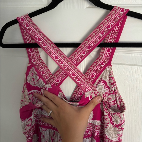 Women’s Dress - Picture 3 of 4